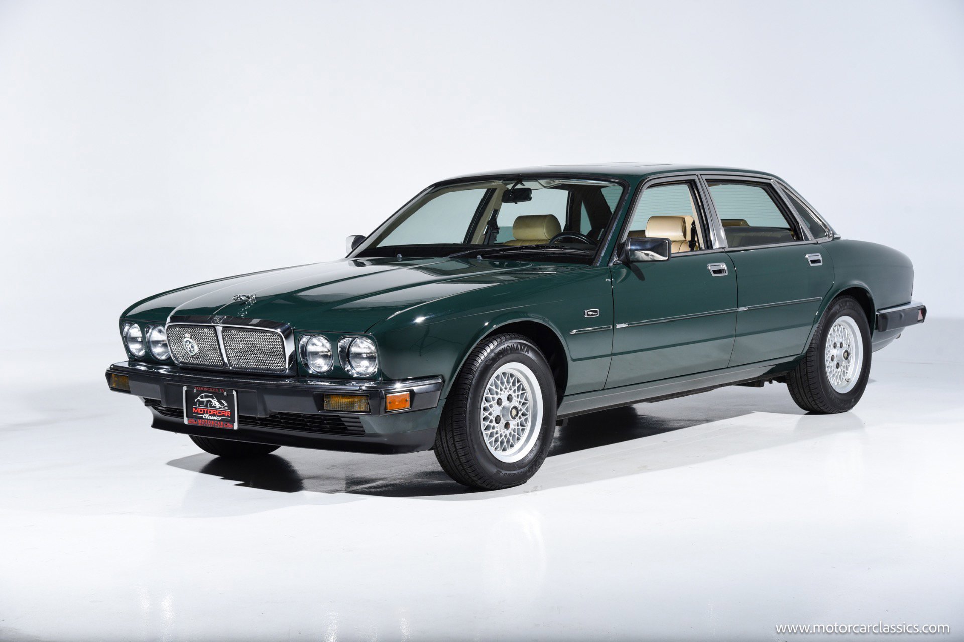 Used 1988 Jaguar XJ6 image 3