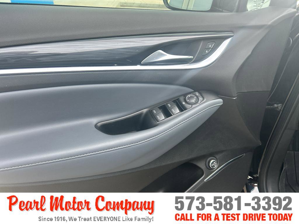 Certified 2024 Buick Enclave Essence w/ Sport Touring Edition FWD image 9