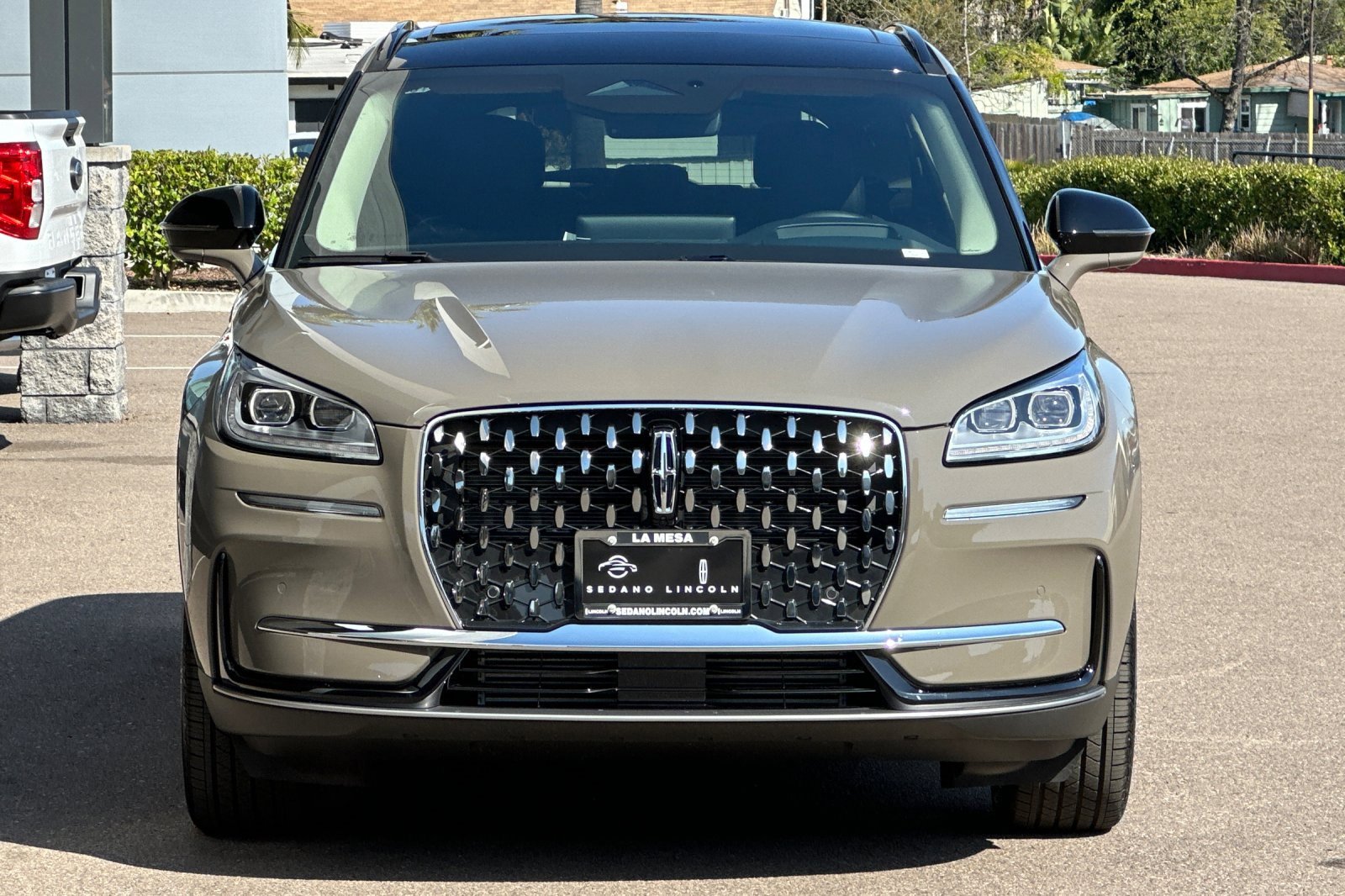 New 2025 Lincoln Corsair Reserve w/ Equipment Group 202A image 8