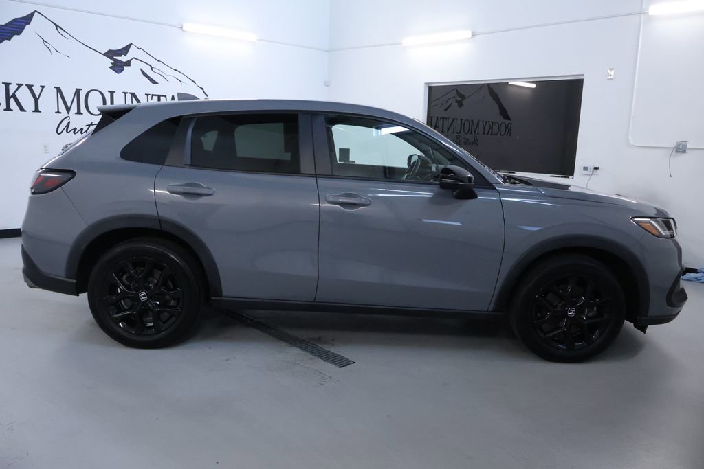 Used 2024 Honda HR-V Sport image 8