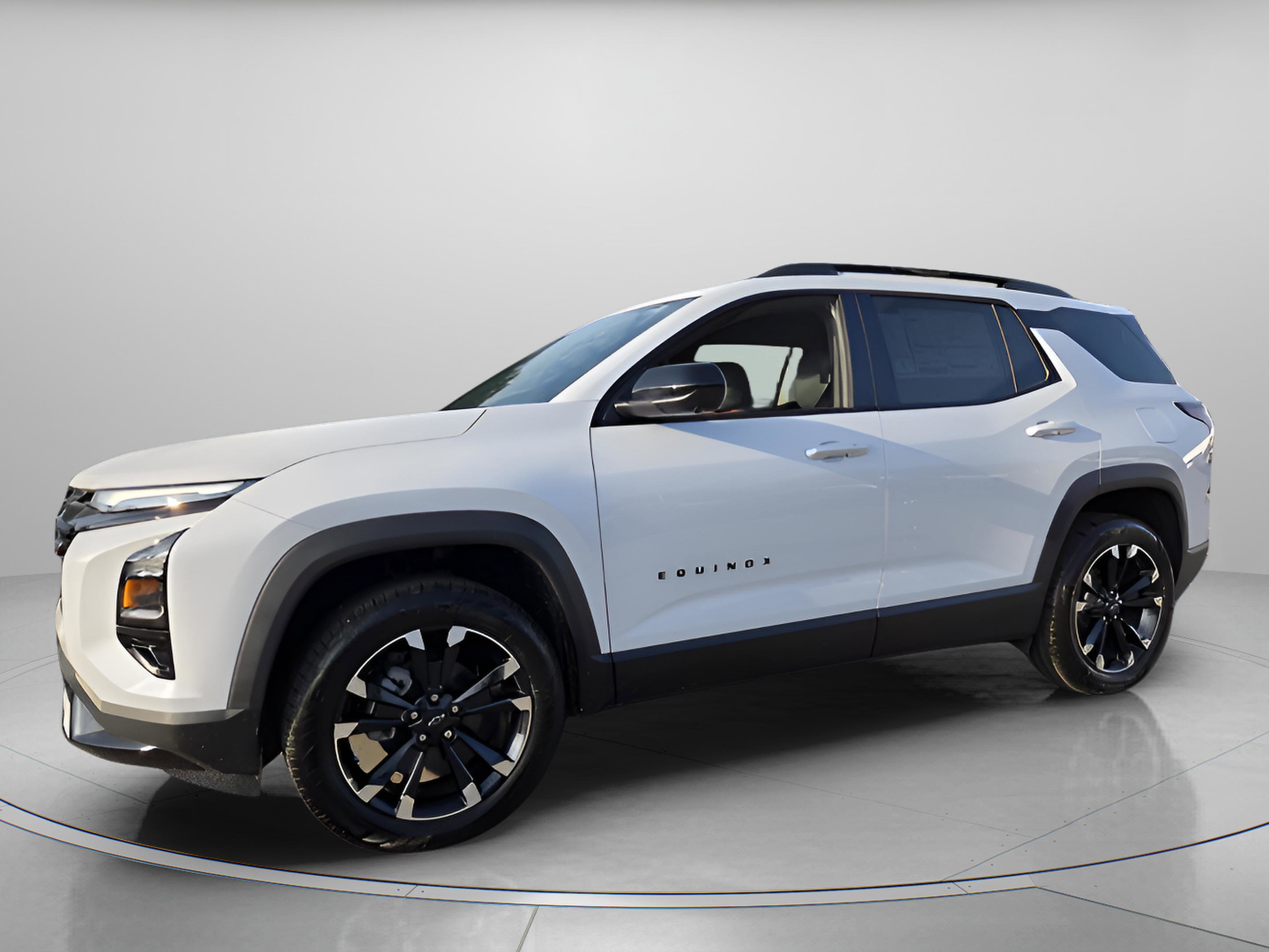 New 2026 Chevrolet Equinox RS w/ Convenience Package III image 2