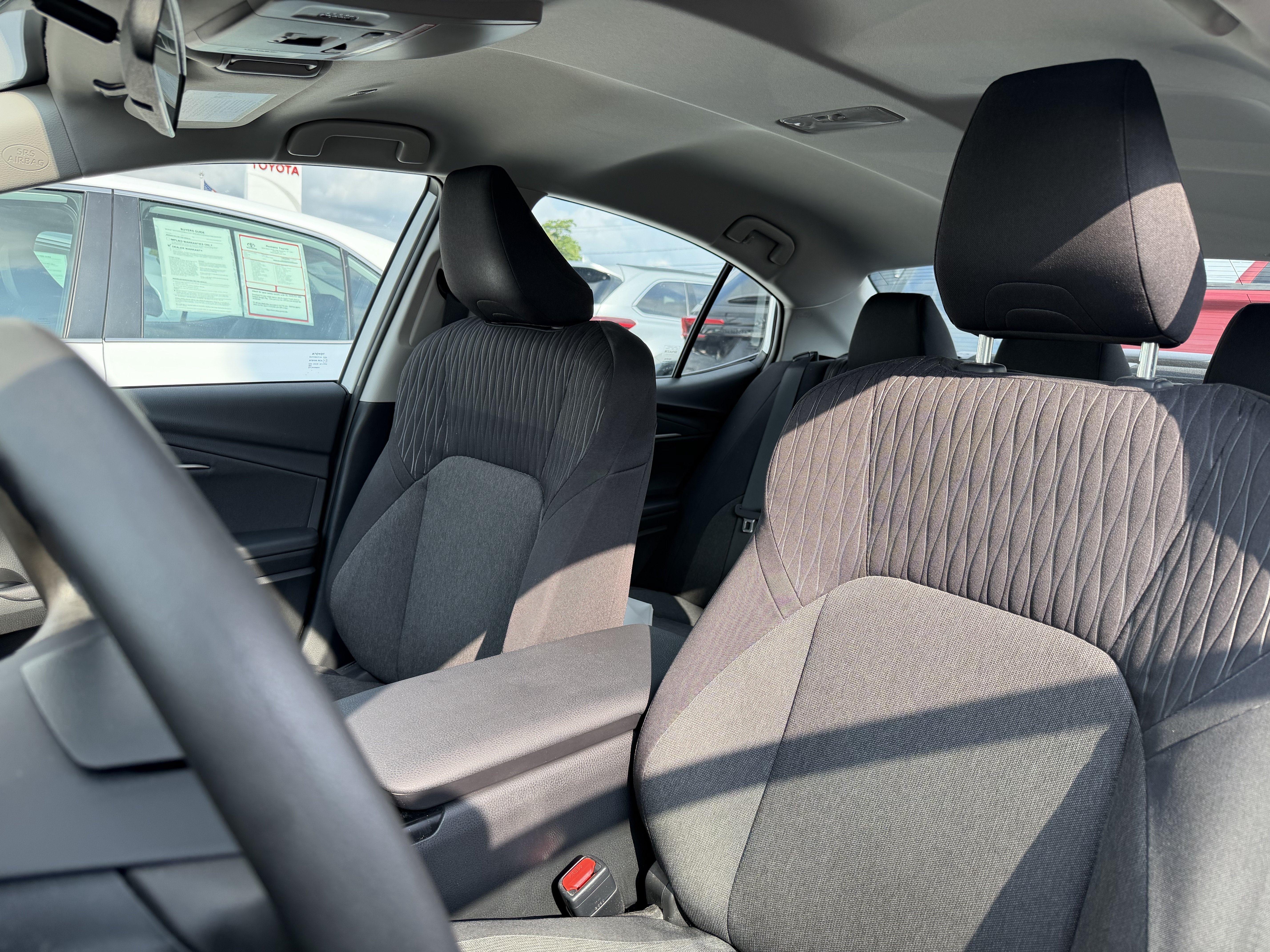Used 2025 Toyota Camry LE AWD/4WD image 8