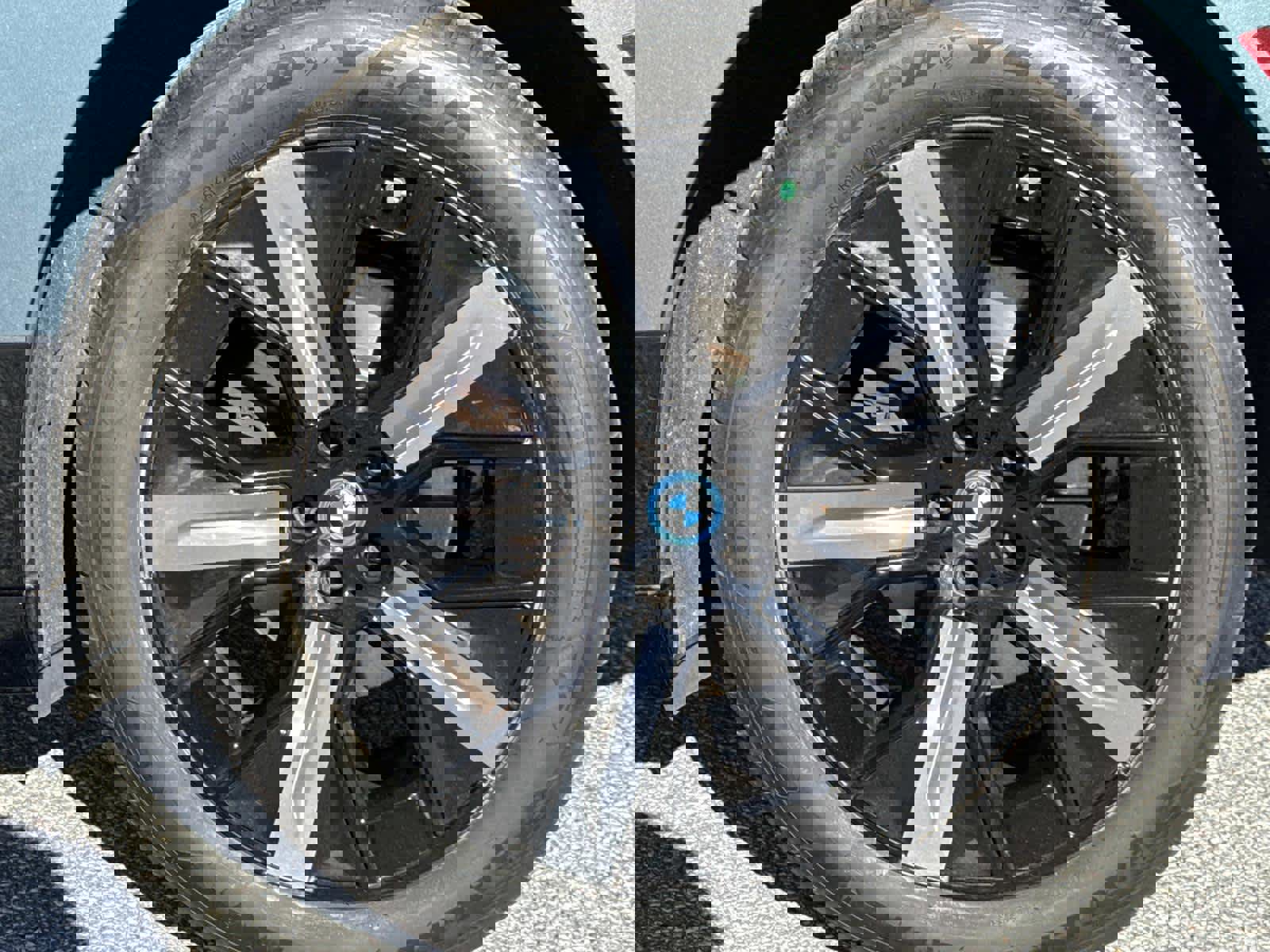 Used 2025 BMW iX xDrive50 w/ Premium Package image 12