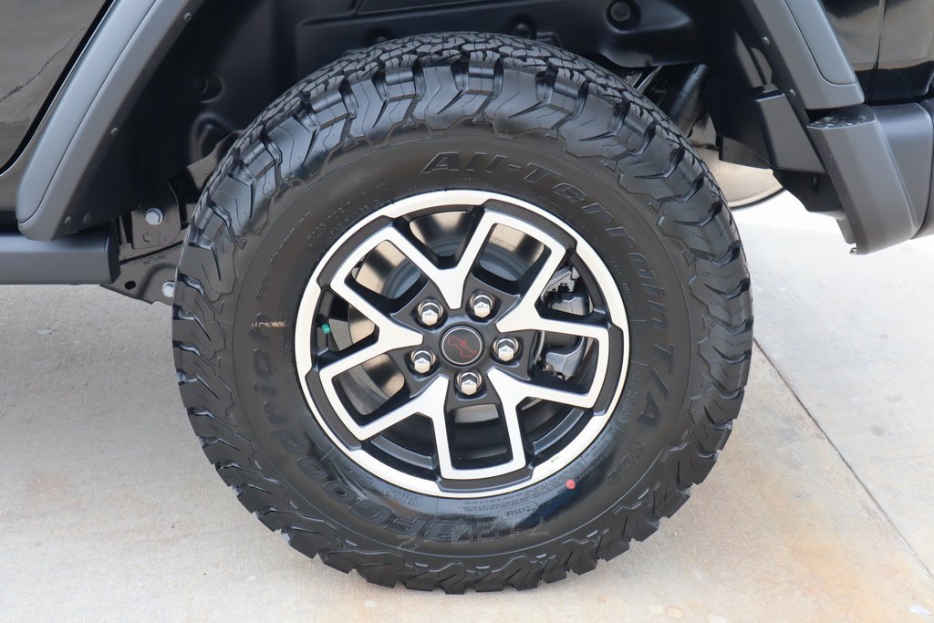 New 2025 Jeep Wrangler Unlimited Rubicon w/ Convenience Group image 18