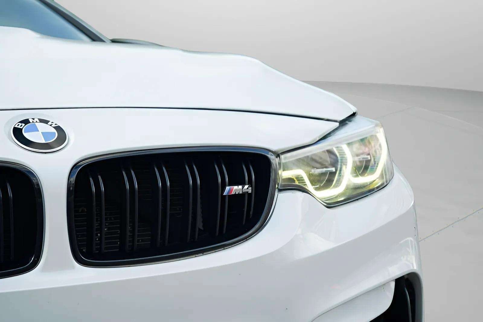 Used 2018 BMW M4 Coupe w/ Competition Package image 77