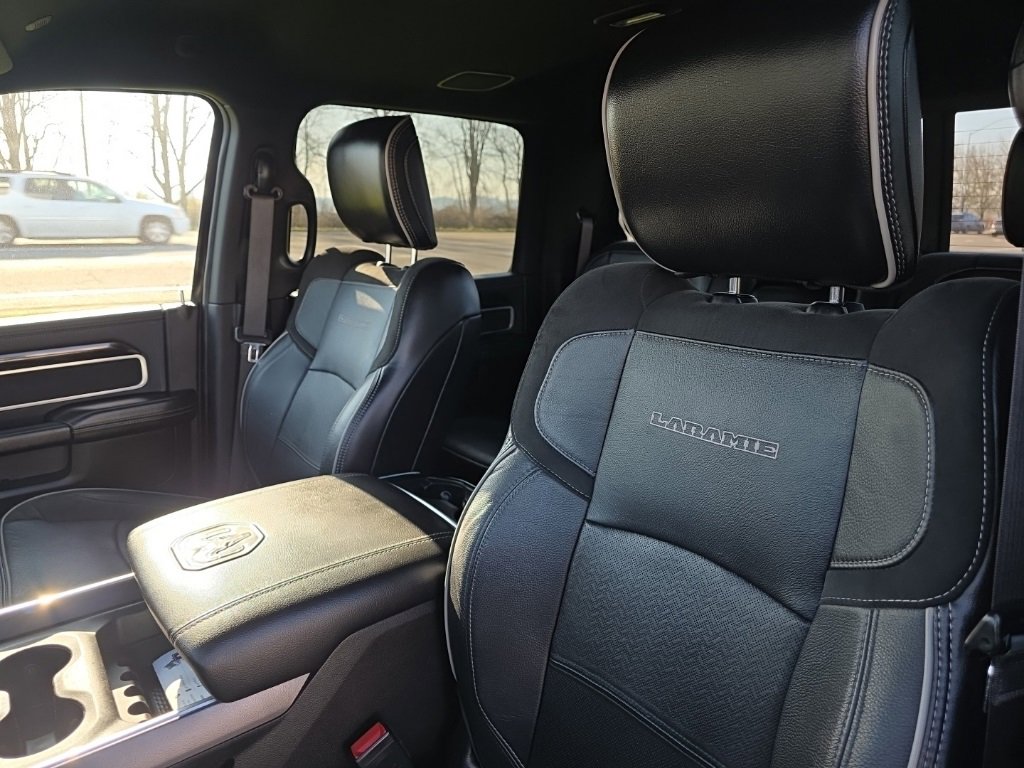 Used 2020 RAM 2500 Laramie w/ Night Edition image 13