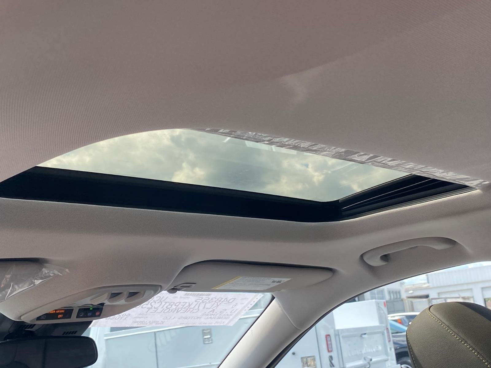 New 2026 Chevrolet Trax ACTIV w/ Sunroof Package FWD image 23