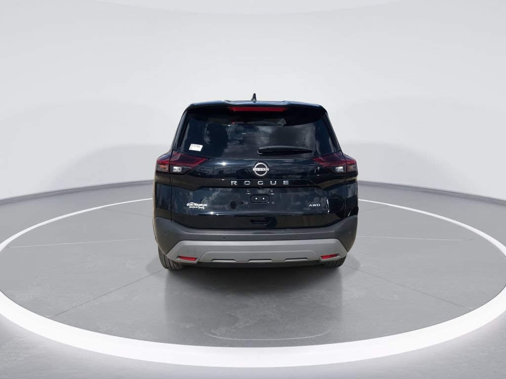 Used 2023 Nissan Rogue S AWD/4WD image 7