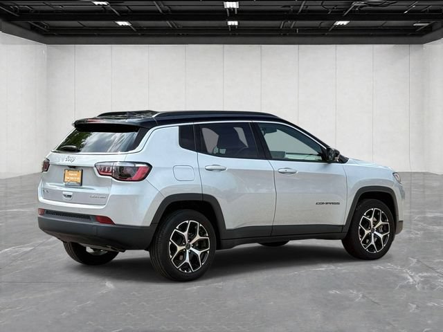 Certified 2025 Jeep Compass Limited AWD/4WD image 5