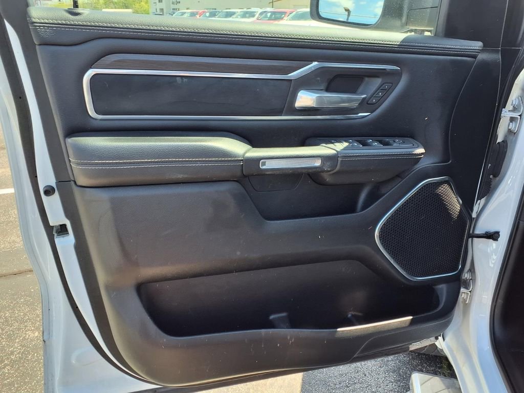 Used 2025 RAM 1500 Laramie w/ Sport Appearance Package AWD/4WD image 22