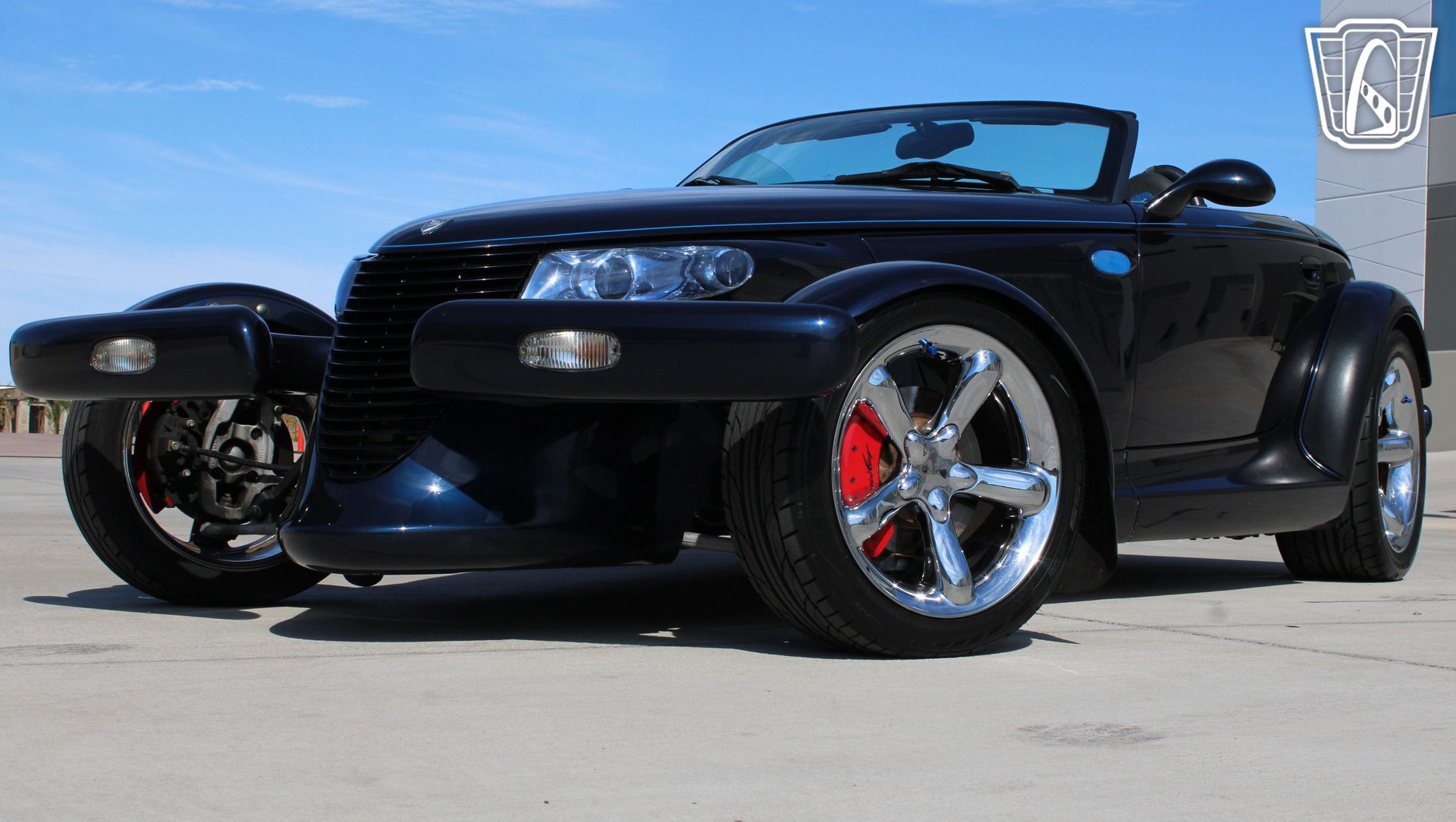 Used 2001 Chrysler Prowler RWD image 2