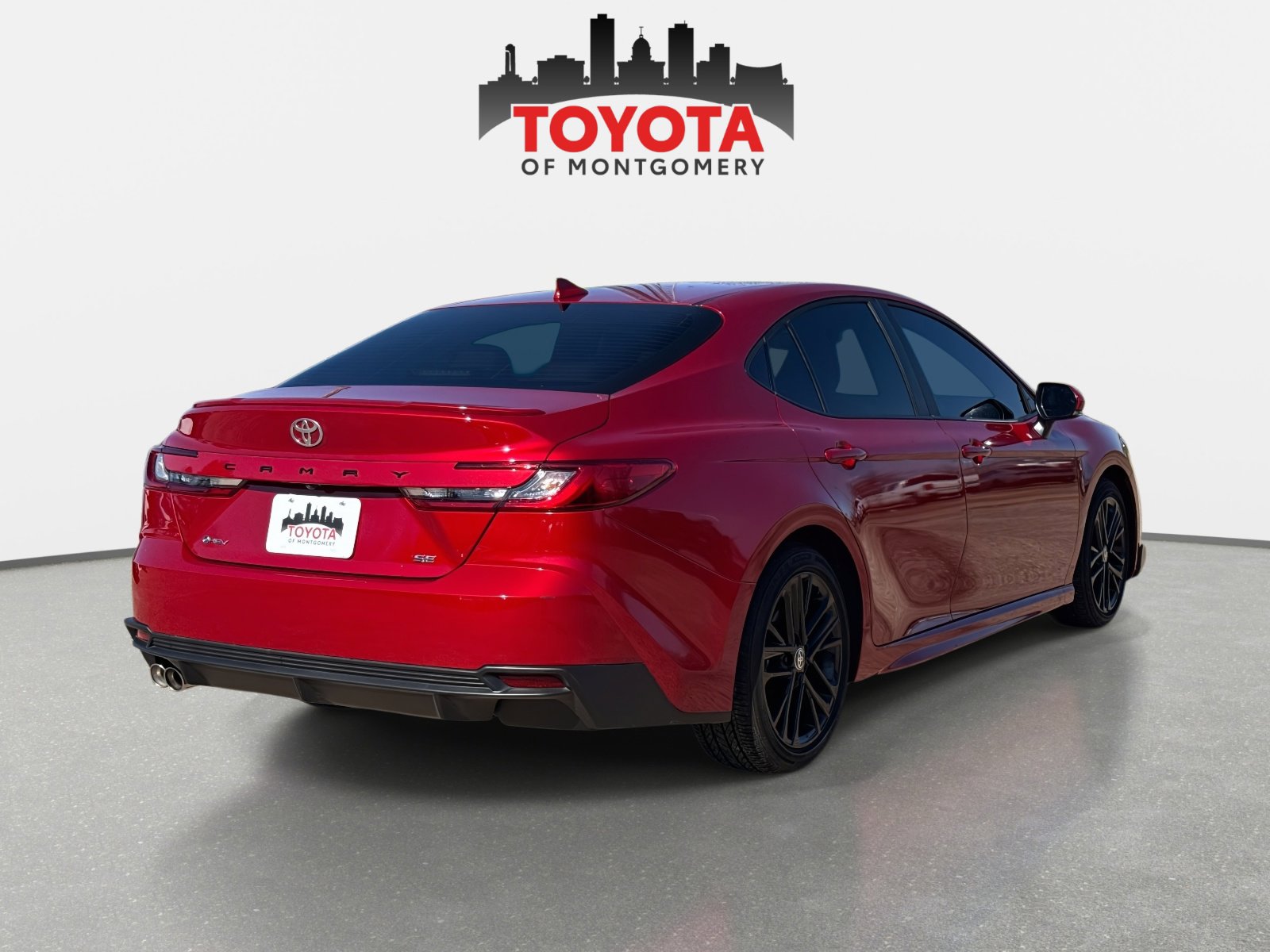 Used 2025 Toyota Camry SE w/ Multimedia Upgrade Package image 3