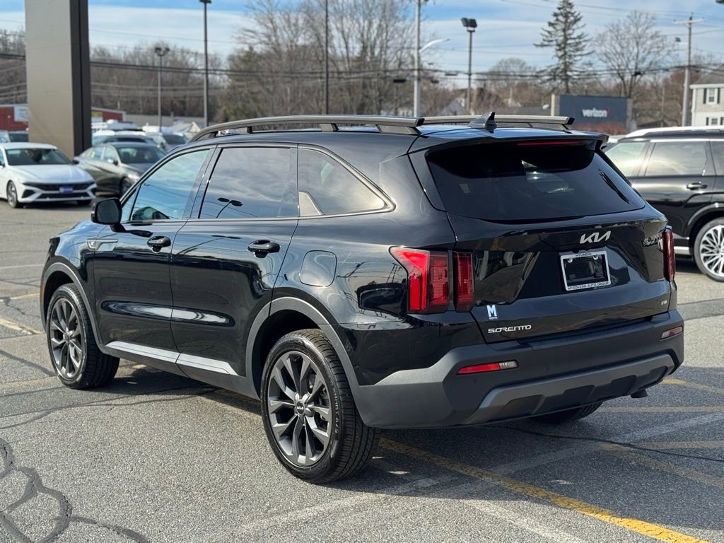 Used 2023 Kia Sorento X-Line EX image 3
