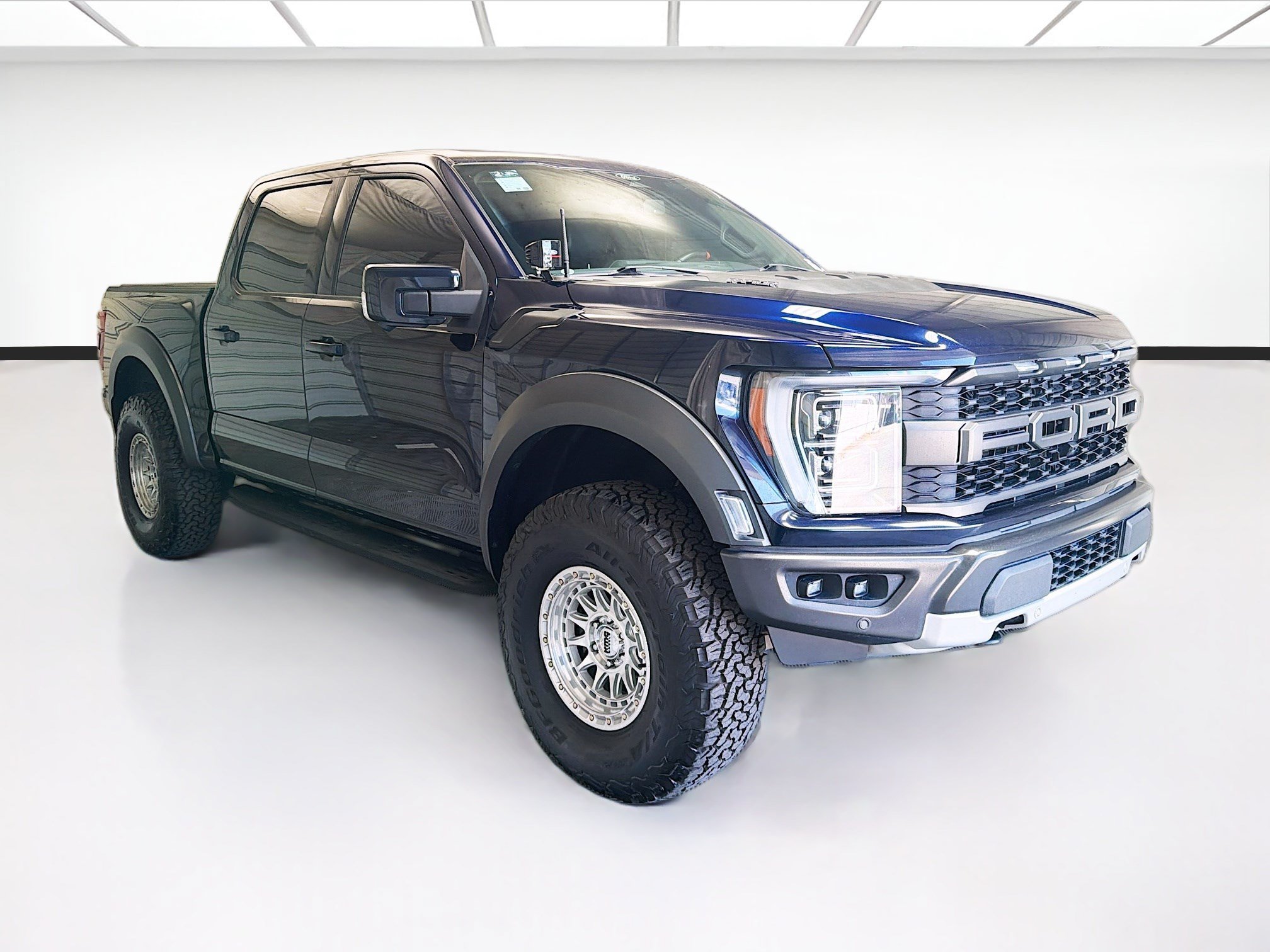 Used 2022 Ford F150 Raptor w/ Equipment Group 801A High AWD/4WD image 3