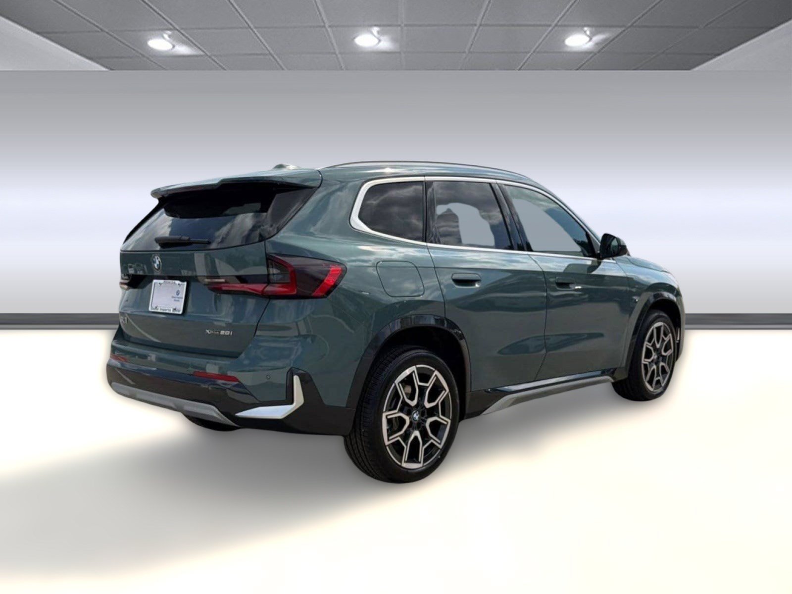 Used 2026 BMW X1 xDrive28i w/ Technology Package AWD/4WD image 8