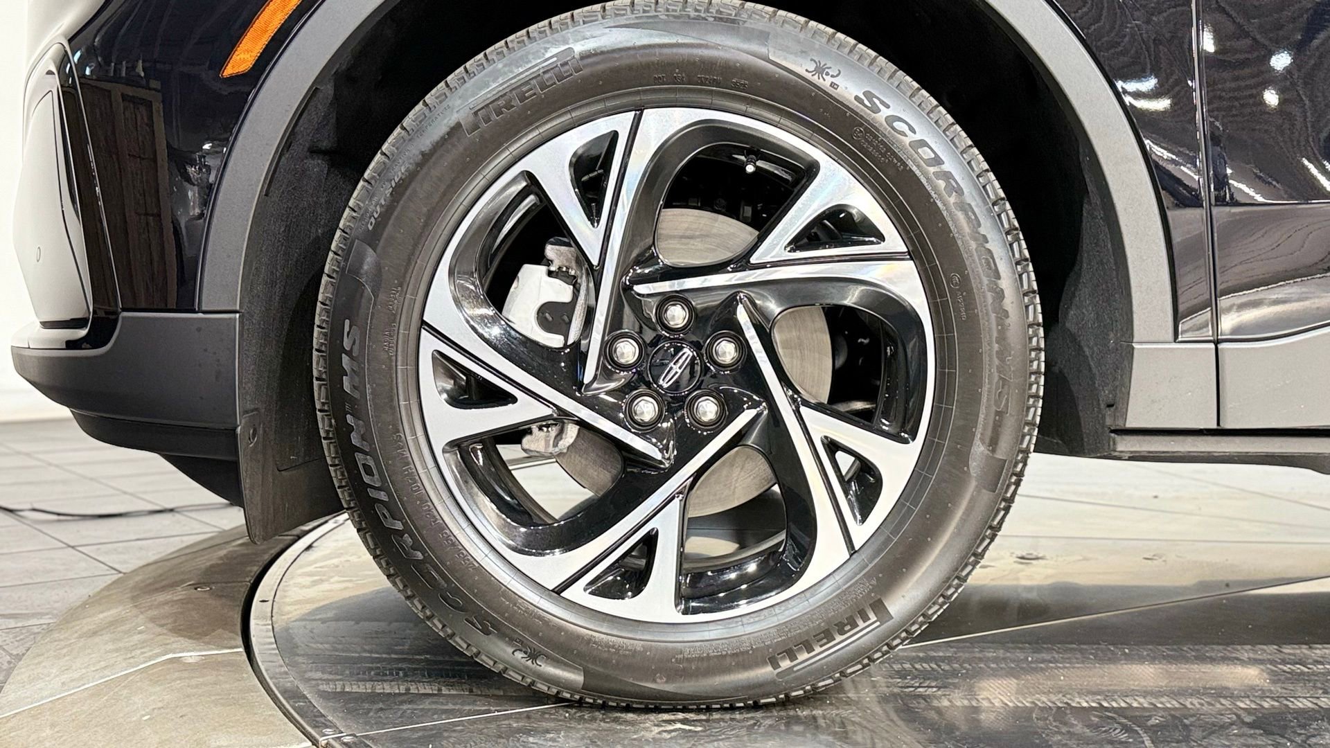 New 2026 Lincoln Nautilus Premier w/ Jet Appearance Package image 24