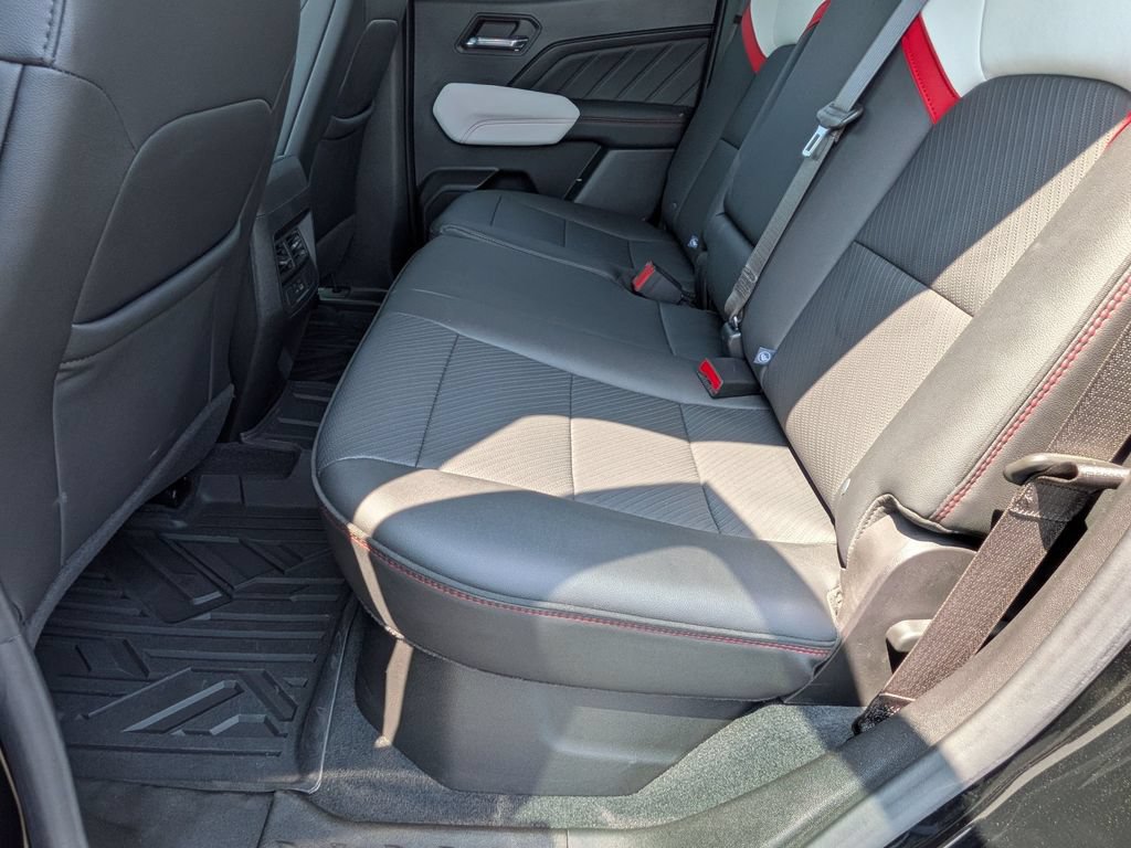 Used 2024 GMC Canyon AT4X AWD/4WD image 18