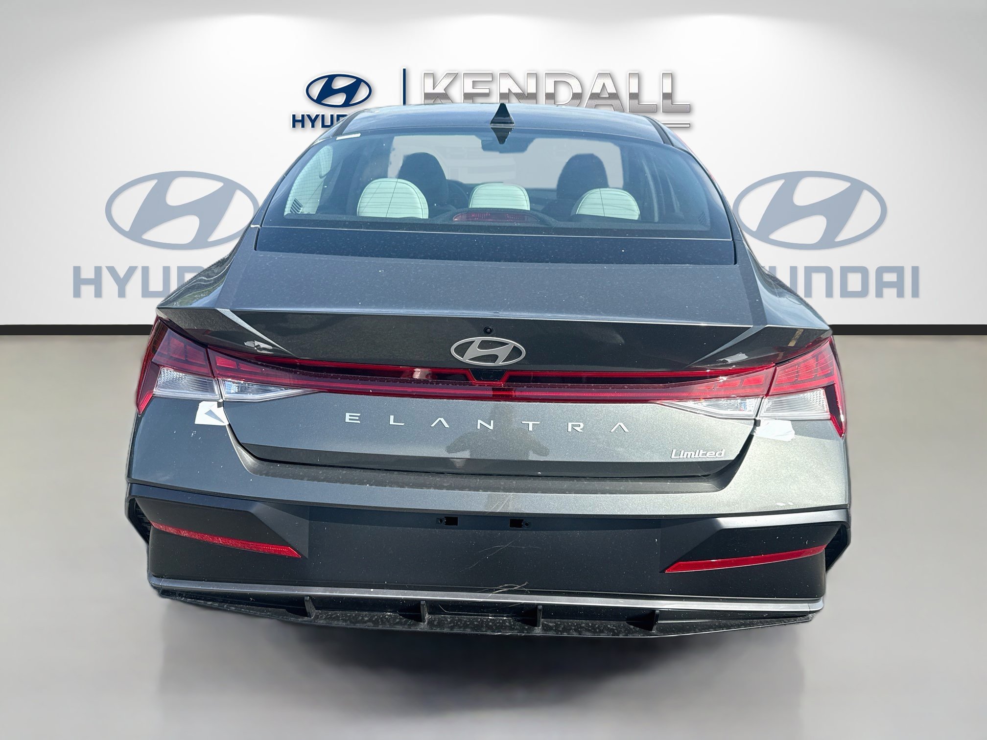 New 2026 Hyundai Elantra Limited FWD image 5
