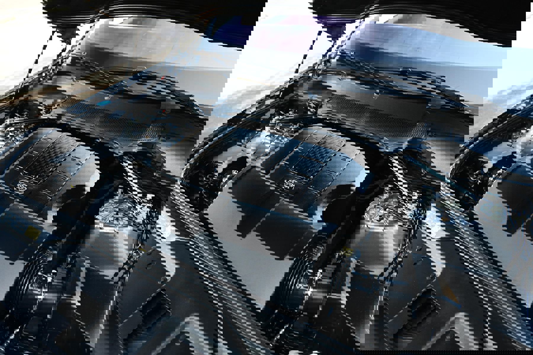 Used 2020 Land Rover Discovery HSE AWD/4WD image 10