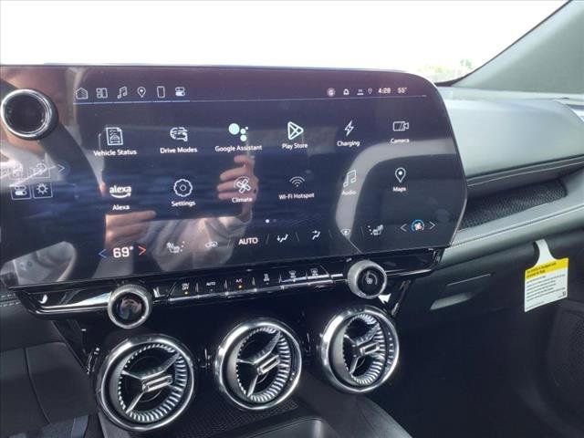 New 2025 Chevrolet Blazer EV LT image 9