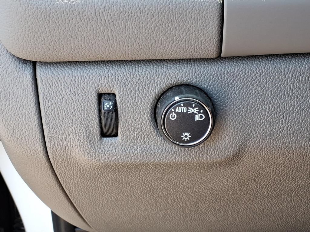 Used 2021 GMC Canyon Elevation Standard w/ Convenience Package RWD image 15
