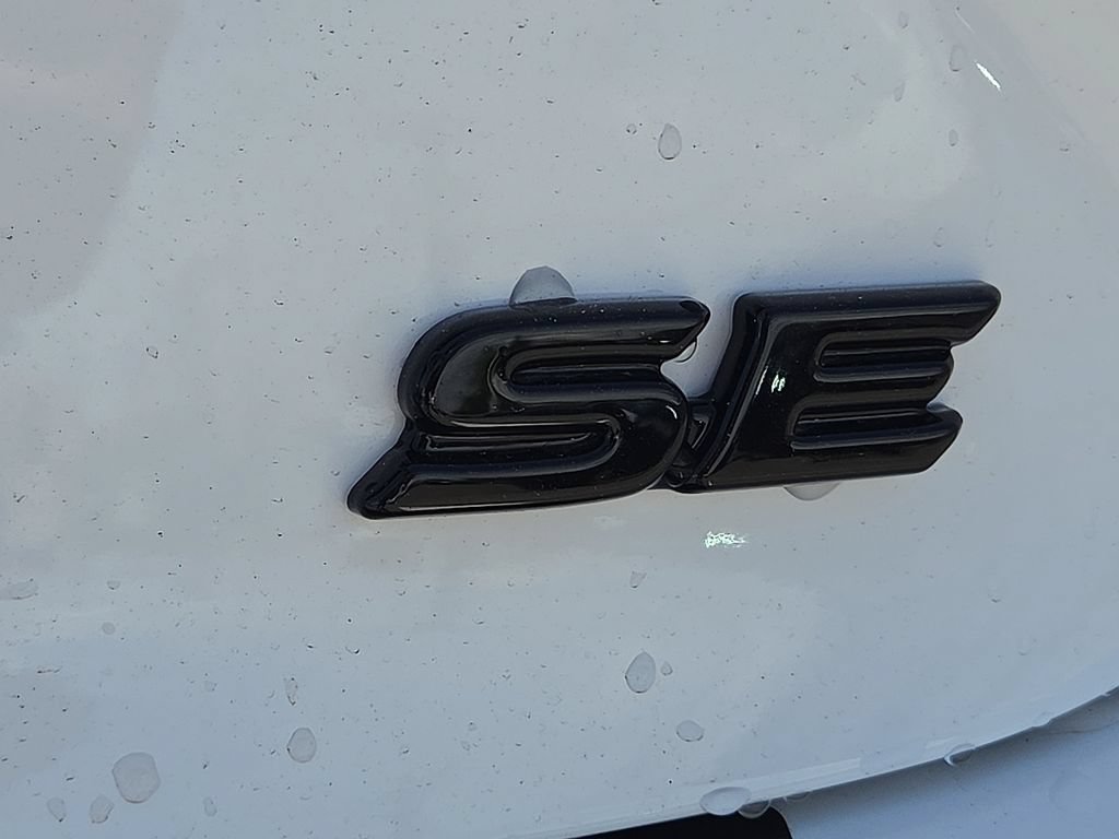 New 2026 Toyota Camry SE w/ Convenience Package FWD image 12