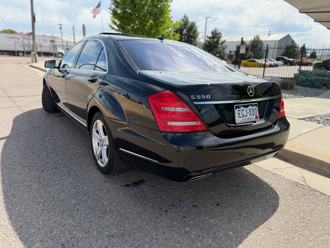 Used 2012 Mercedes-Benz S 550 image 2