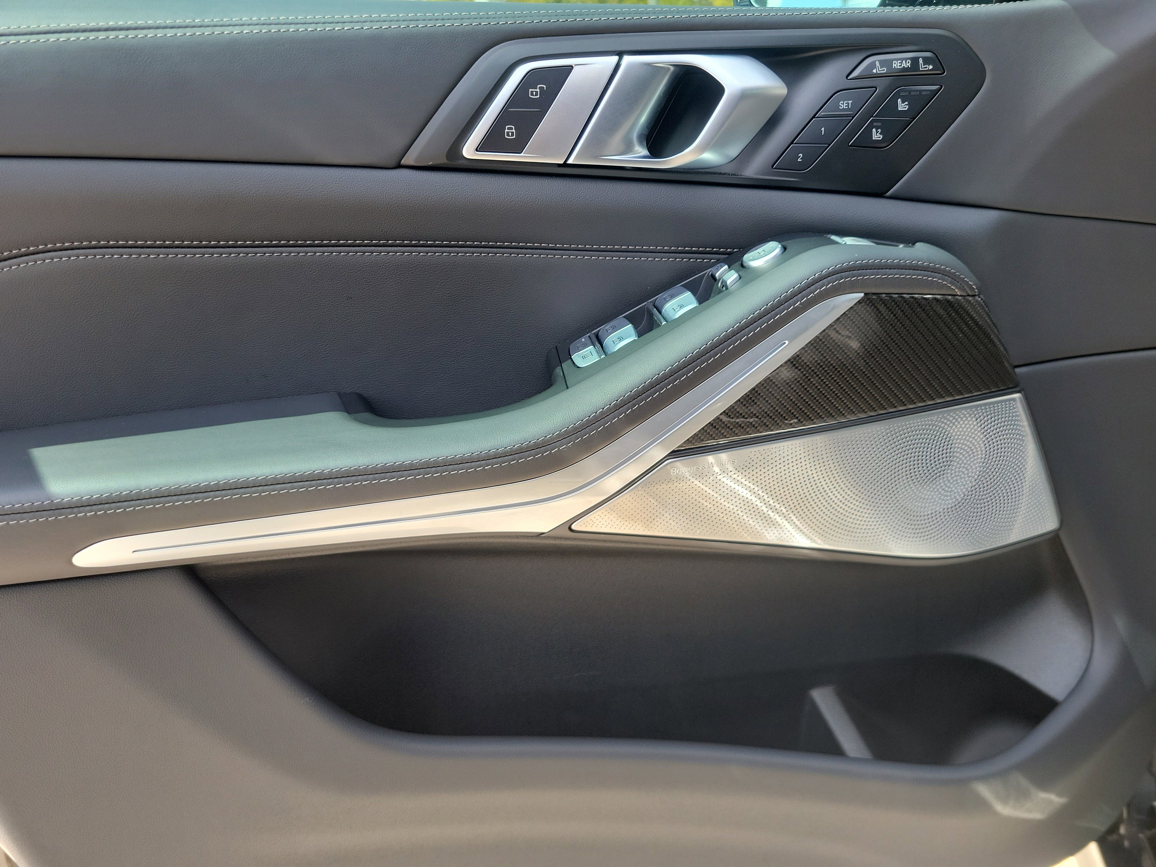 Used 2024 BMW ALPINA XB7 image 20