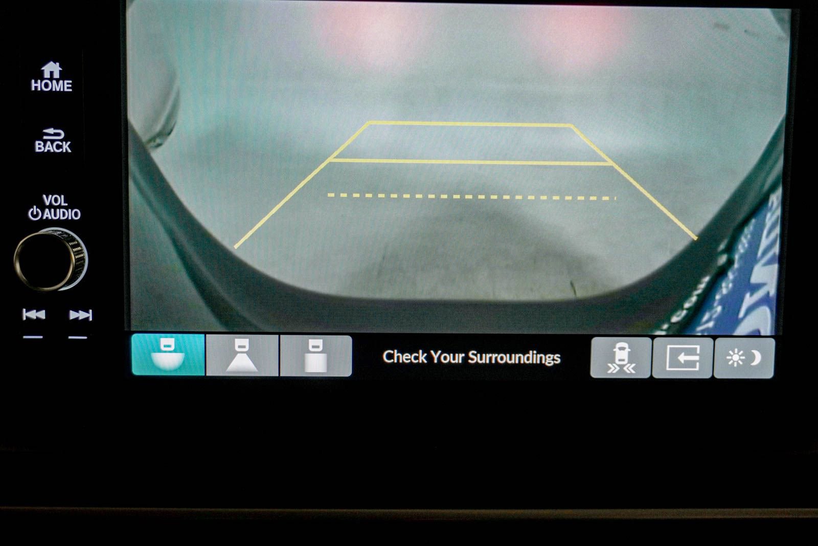 Certified 2025 Honda Pilot Touring image 27