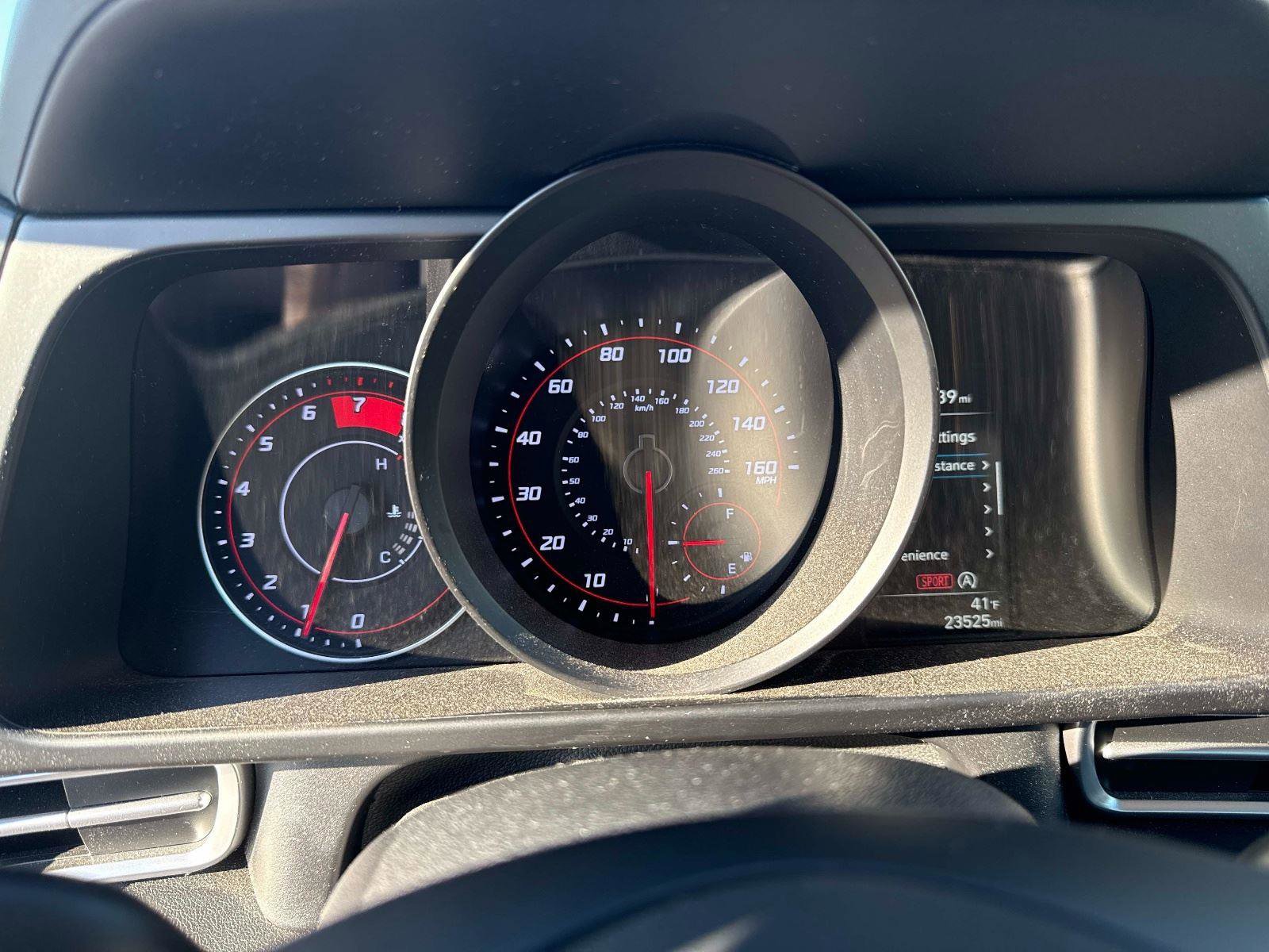 Certified 2023 Hyundai Elantra SE w/ Cargo Package image 27