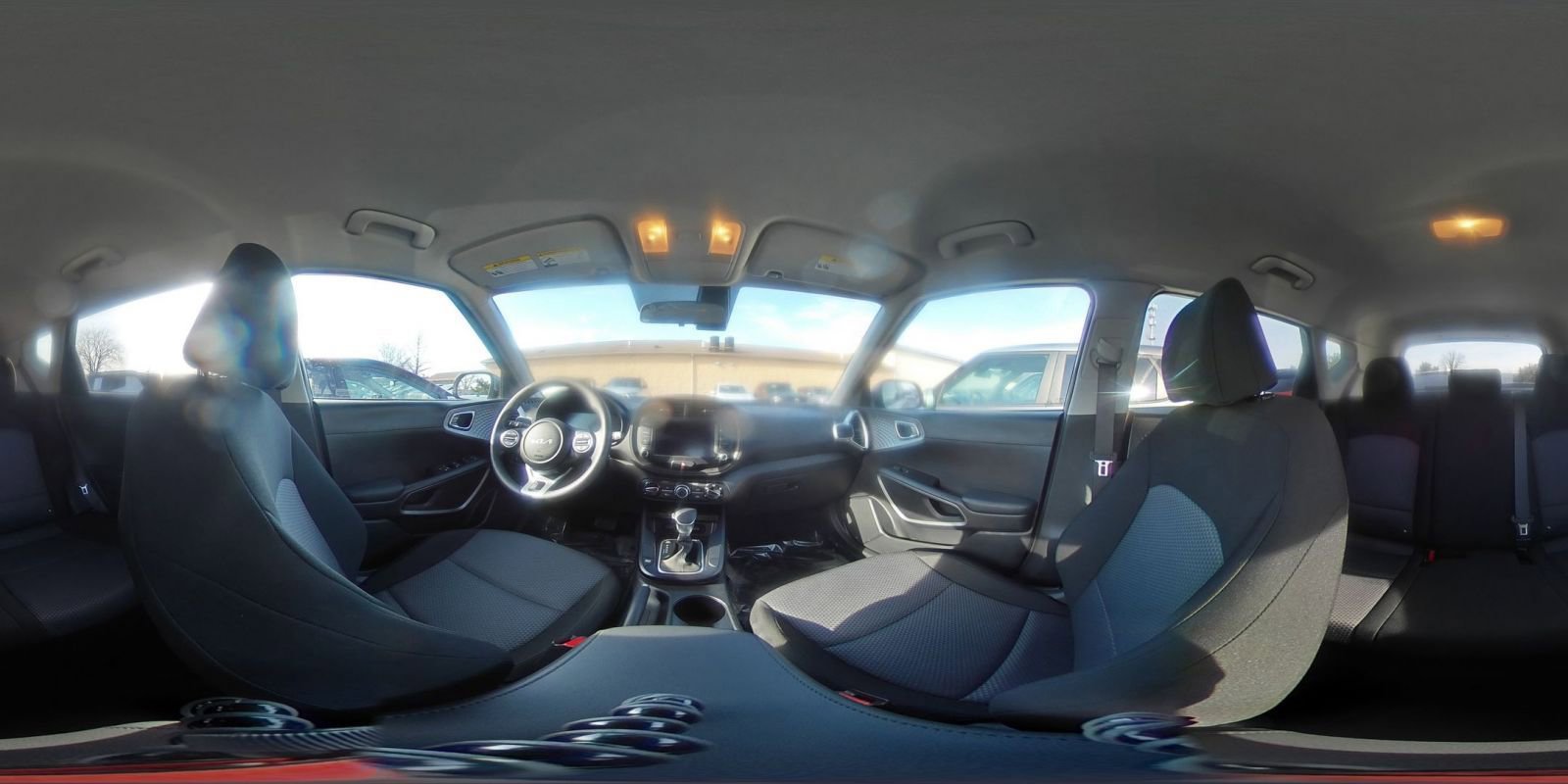 Used 2025 Kia Soul LX w/ LX Technology Package image 40