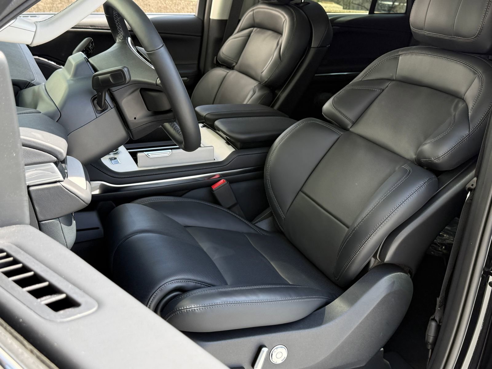 New 2026 Lincoln Navigator Premiere image 27