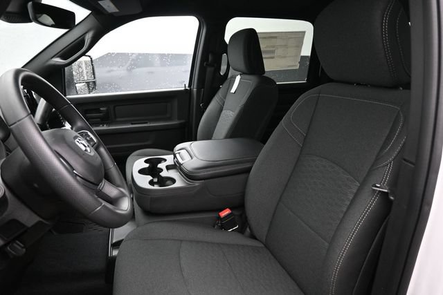 New 2026 RAM 3500 Tradesman AWD/4WD image 7
