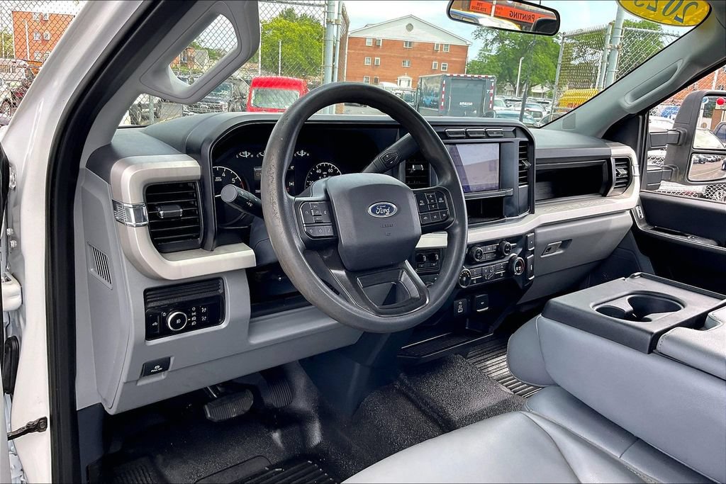 Used 2023 Ford F250 XL w/ XL Off-Road Package AWD/4WD image 13