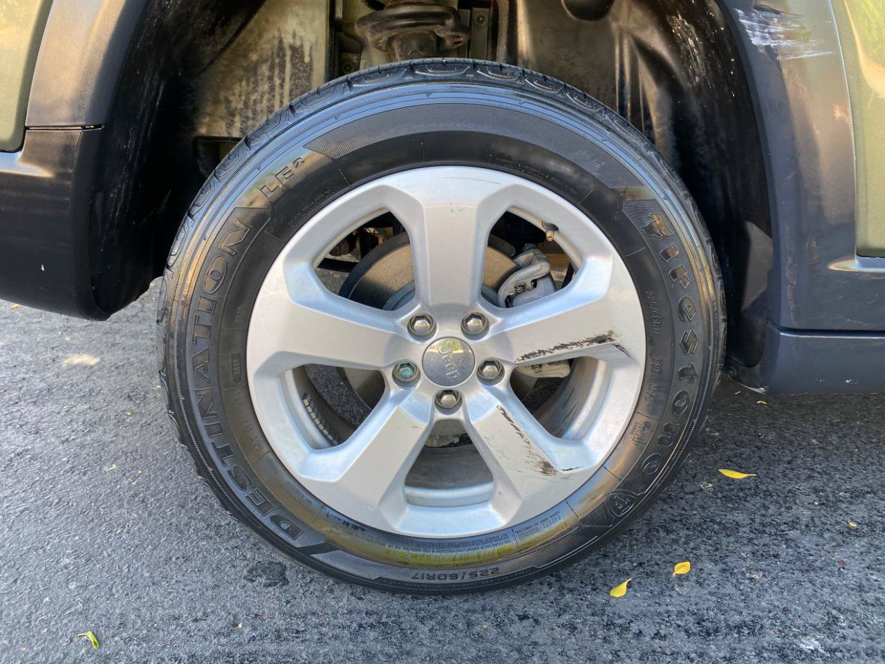 Used 2018 Jeep Compass Sport AWD/4WD image 18