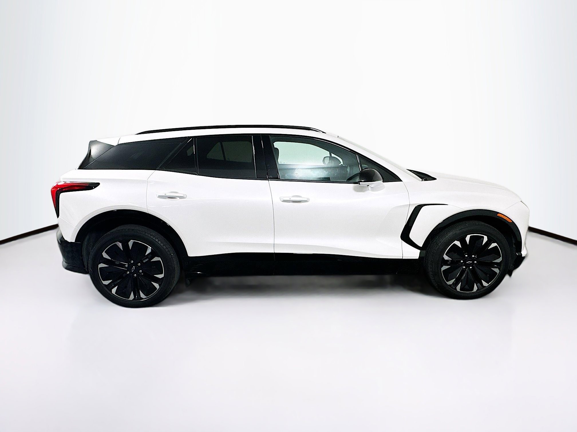 Used 2024 Chevrolet Blazer EV RS RWD image 10