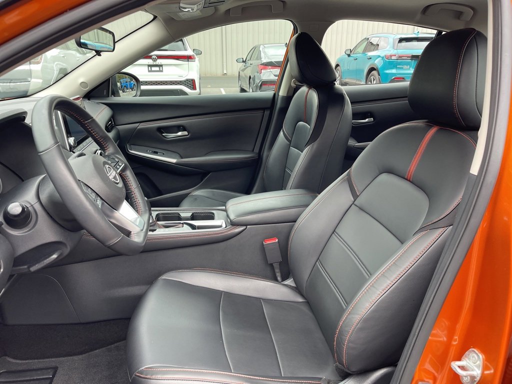 Used 2024 Nissan Sentra SR w/ SR Premium Package image 18