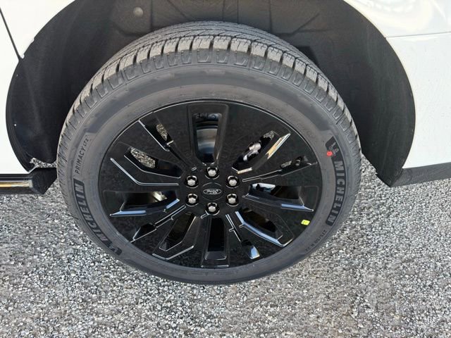 New 2025 Ford Expedition Max Platinum w/ Stealth Appearance Package image 5