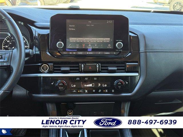 Used 2022 Nissan Pathfinder SV w/ SV Premium Package image 13