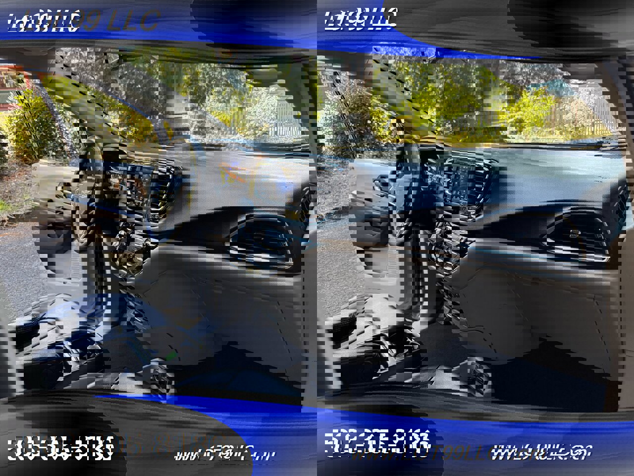 Used 2020 Chrysler Voyager Lxi image 40