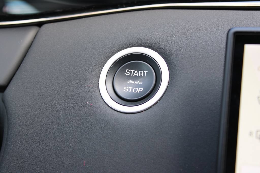 Used 2026 Land Rover Range Rover Evoque Dynamic SE AWD/4WD image 19