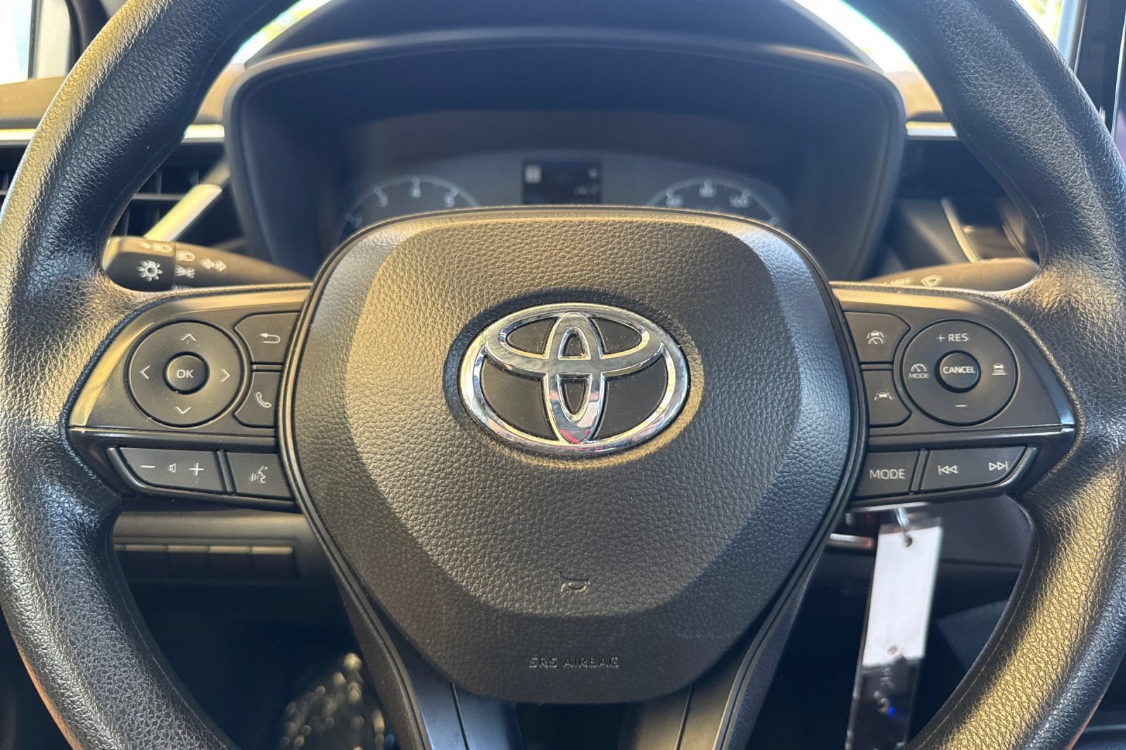 Certified 2025 Toyota Corolla LE FWD image 26