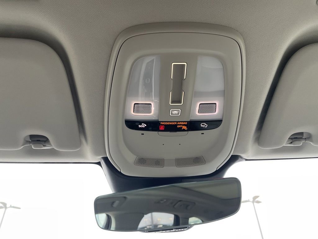 New 2025 Volvo XC60 T8 Plus w/ Protection Package Premier image 22