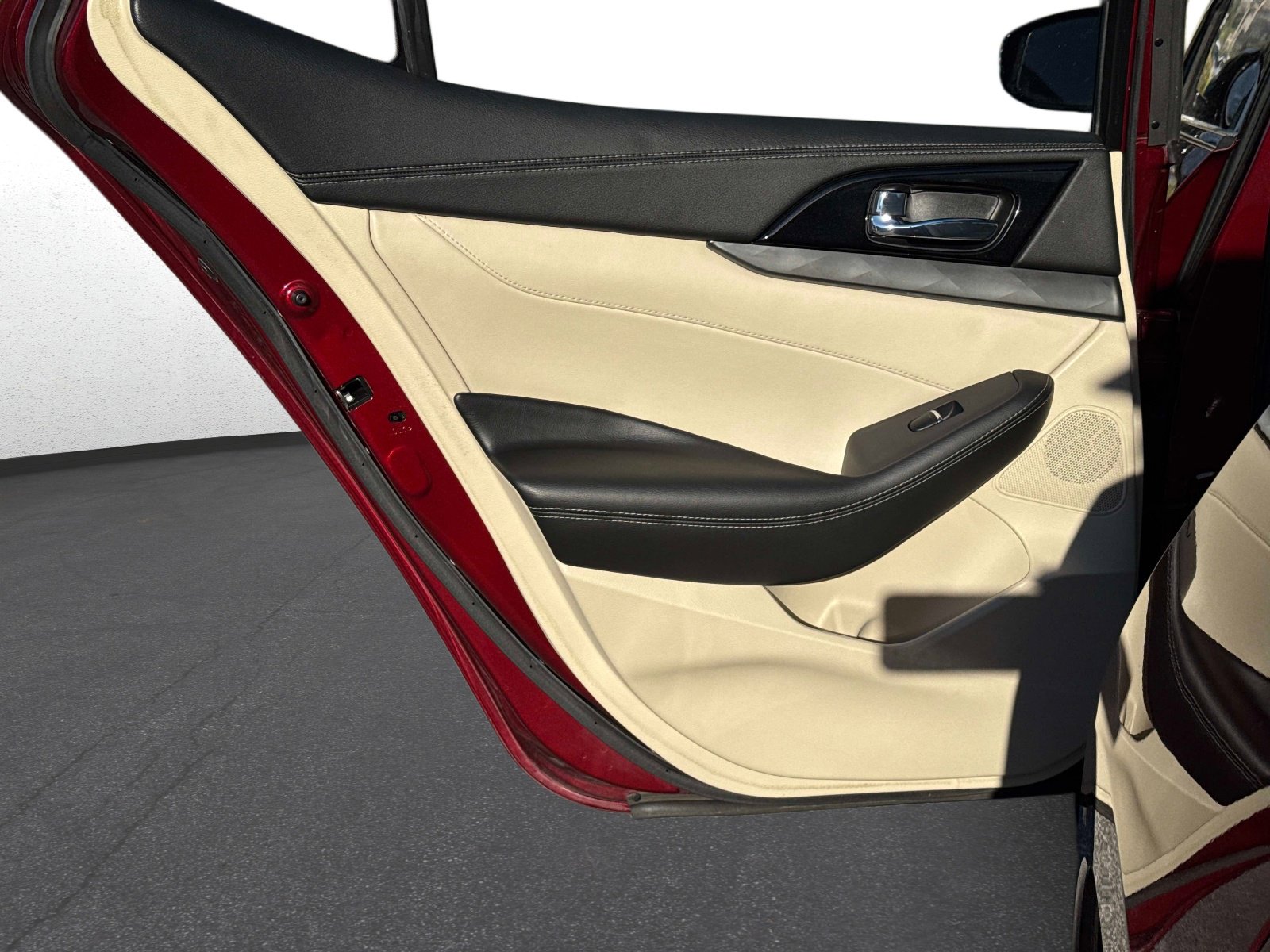 Used 2020 Nissan Maxima 3.5 SV w/ Illumination Package image 11