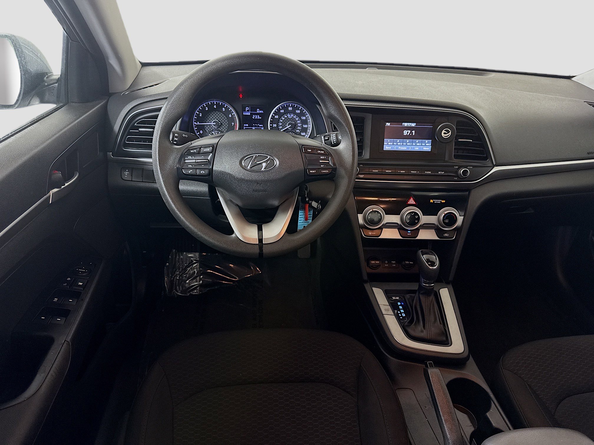 Used 2019 Hyundai Elantra SE w/ Cargo Package image 17