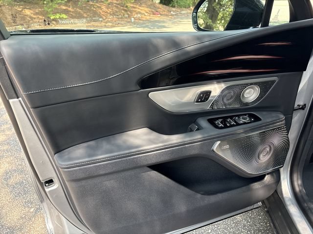 New 2026 Lincoln Nautilus Reserve AWD/4WD image 13