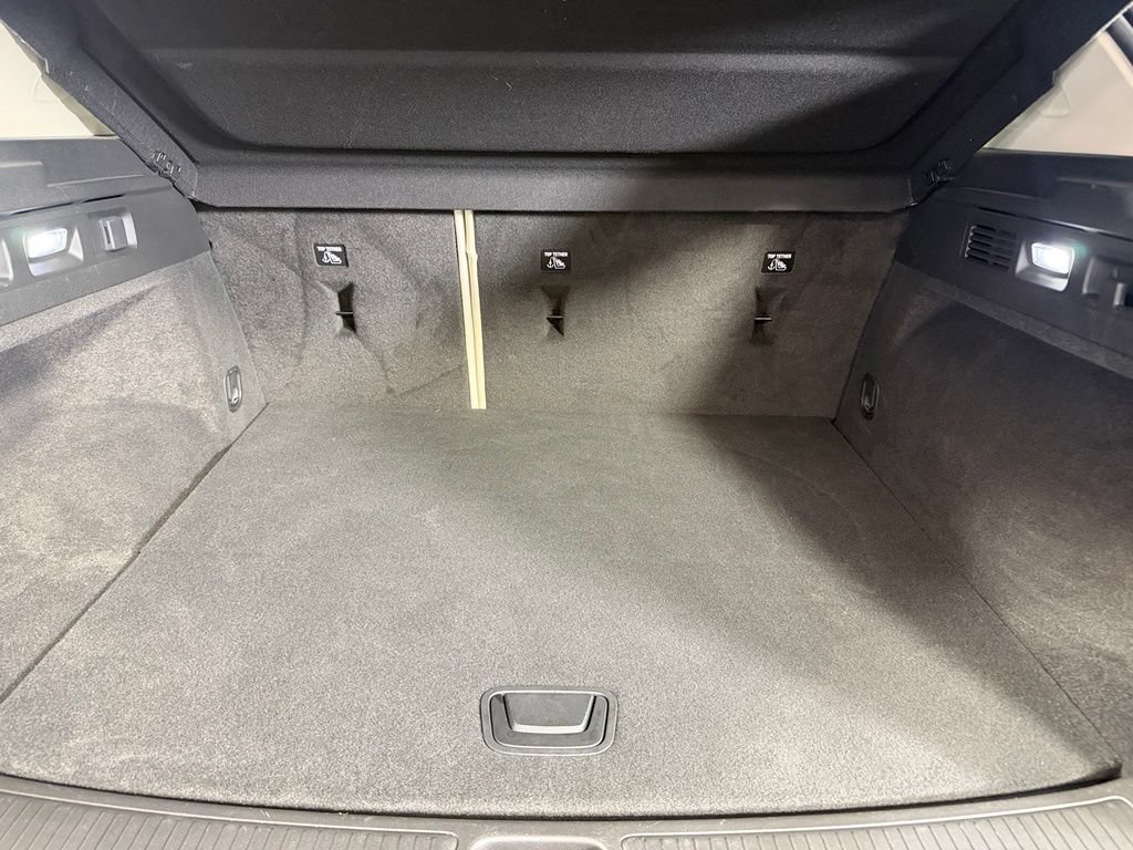 Used 2023 Buick Envision Avenir AWD/4WD image 30