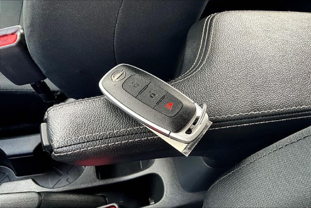 Used 2024 Nissan Kicks S FWD image 31