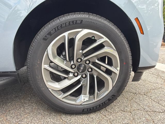 New 2027 Lincoln Navigator Premiere RWD image 13