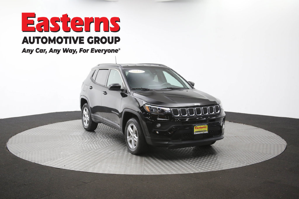 Used 2023 Jeep Compass Latitude AWD/4WD image 56